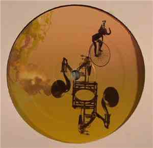 Malbetrieb - Life In The Clouds