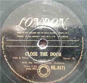 Jim Lowe  - Close The Door / Nueva Laredo