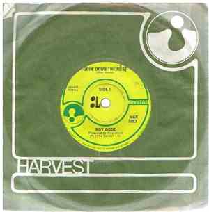 Roy Wood - Goin' Down The Road