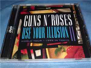 Guns N' Roses - Use Your Illusion II - World Tour - 1992 In Tokyo