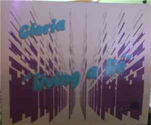 Gloria  - Living A Lie