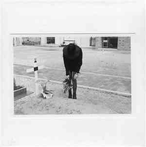 Dum Dum Girls - Stiff Little Fingers
