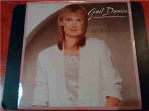 Gail Davies - Jagged Edge Of A Broken Heart