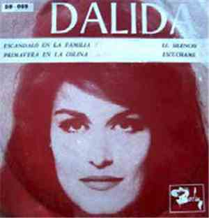 Dalida - Escandalo En La Familia