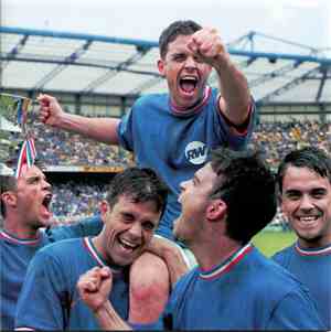 Robbie Williams - Sing When You're Winning