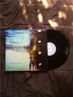 Flatsound - I Clung To You Hoping We'd Both Drown