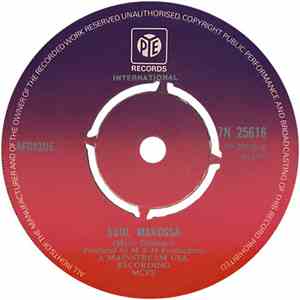 Afrique - Soul Makossa / Hot Mud